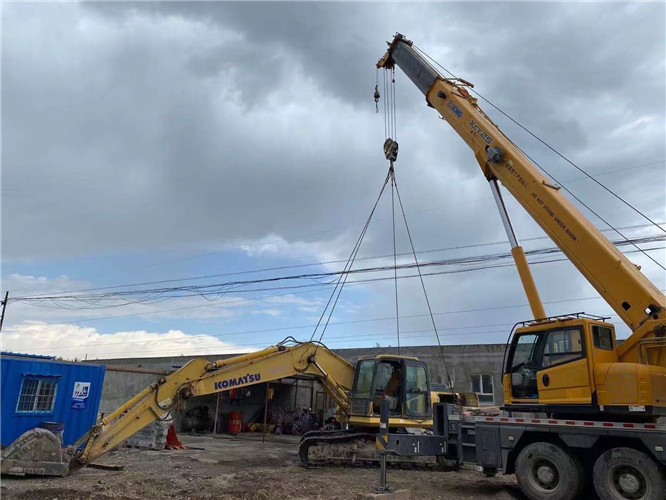 开鲁县25吨吊车的工作半径是多少？